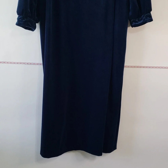 Vintage DELICATES Woman Embroidered Robe Deep Blue Purple Sz 1X Balloon Sleeves - Picture 10 of 14